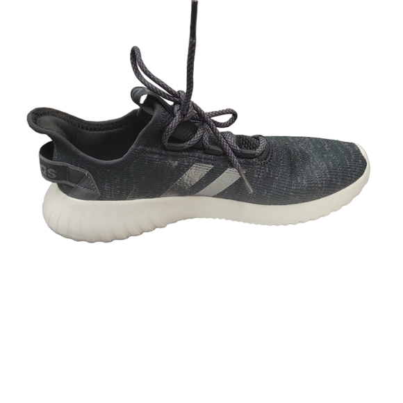 Adidas shoes - Picture 1 of 5